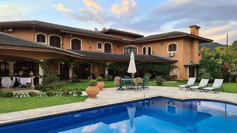 Casa em Condomínio - Guarujá - Acapulco - 6 suítes | SPcs135