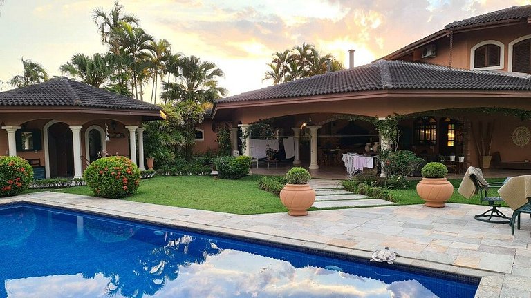 Casa em Condomínio - Guarujá - Acapulco - 6 suítes | SPcs135