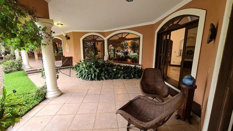 Casa em Condomínio - Guarujá - Acapulco - 6 suítes | SPcs135