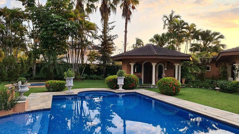 Casa em Condomínio - Guarujá - Acapulco - 6 suítes | SPcs135