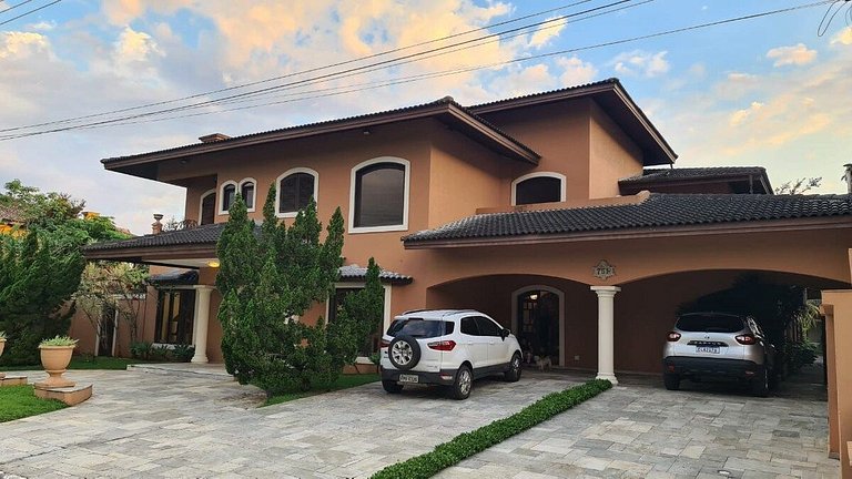 Casa em Condomínio - Guarujá - Acapulco - 6 suítes | SPcs135
