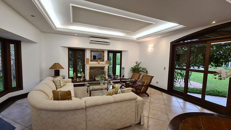 Casa em Condomínio - Guarujá - Acapulco - 6 suítes | SPcs135
