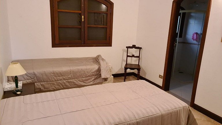 Casa em Condomínio - Guarujá - Acapulco - 6 suítes | SPcs135