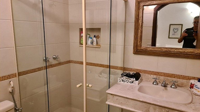 Casa em Condomínio - Guarujá - Acapulco - 6 suítes | SPcs135