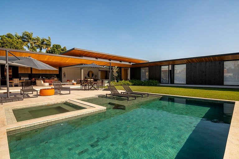 Linda Casa - Baroneza - 5 suítes | SPcs395