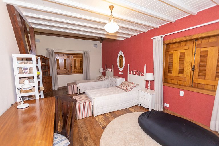 Casa - Campos do Jordão | SPcs346