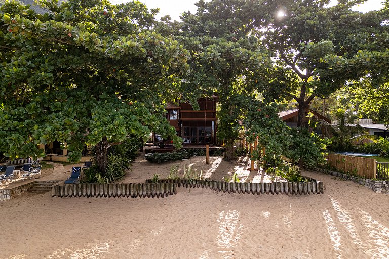 Pé na Areia - Acolhedora e com Design Singular - SPcs55