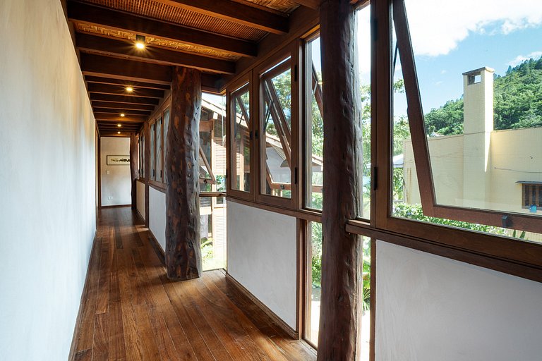 Pé na Areia - Acolhedora e com Design Singular - SPcs55