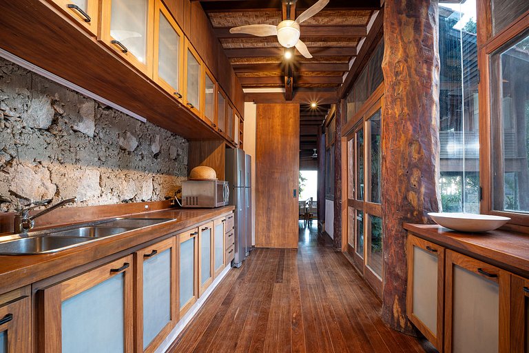 Pé na Areia - Acolhedora e com Design Singular - SPcs55