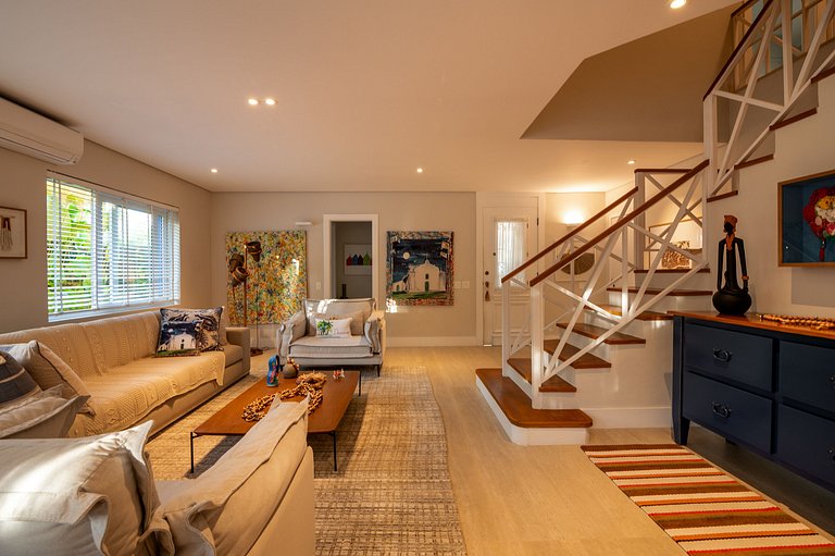 Casa de Alto Padrão Praia da Baleia - LTSPcs48