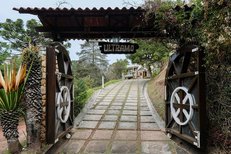 Casa na montanha – Campos do Jordão – SPcs440