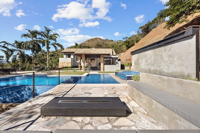 Casa em Condomínio - Petrópolis - RJcs56