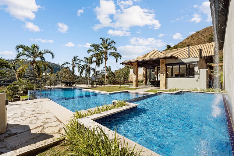 Casa em Condomínio - Petrópolis - RJcs56