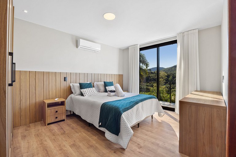 Casa em Condomínio - Petrópolis - RJcs56