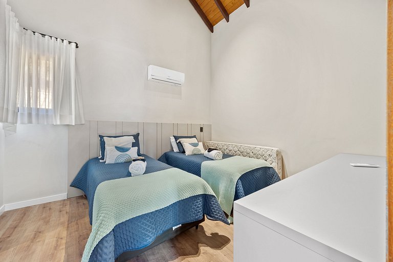 Casa em Condomínio - Petrópolis - RJcs56