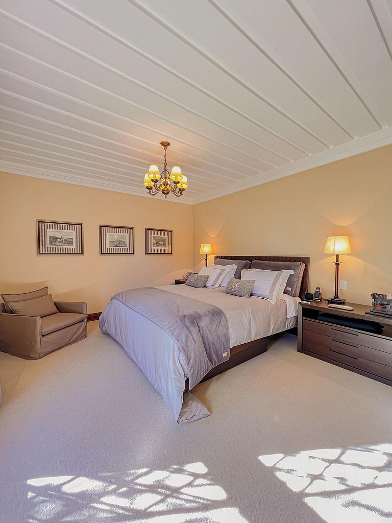 Casa elegante em Campos do Jordão - ARSPcs238