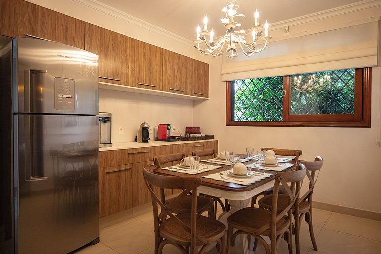 Casa elegante em Campos do Jordão - ARSPcs238