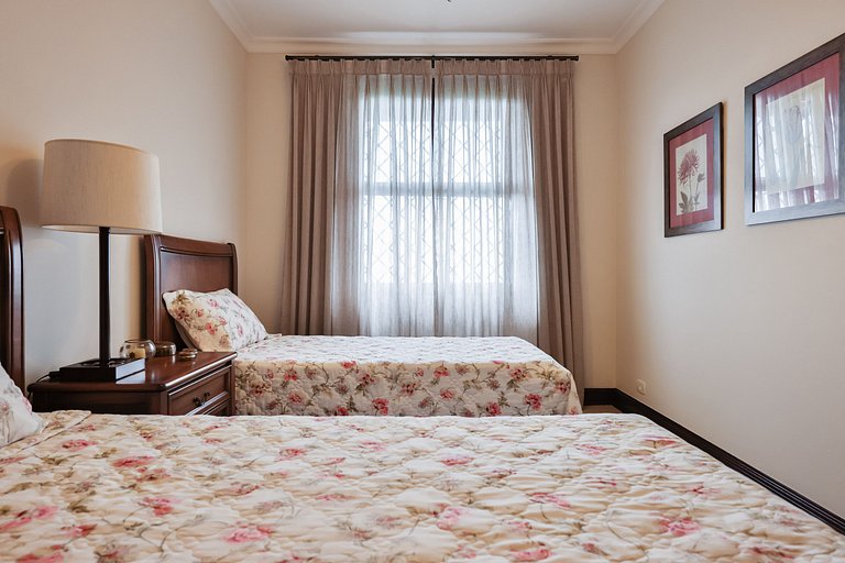 Casa elegante em Campos do Jordão - ARSPcs238