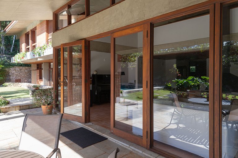 Casa em Condomínio - Granja Viana - SPcs446