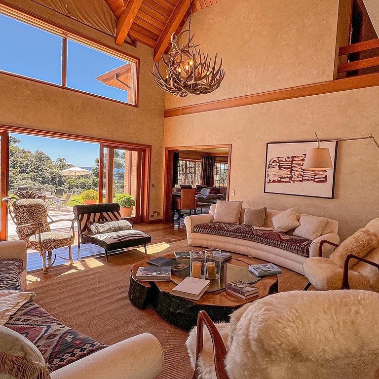 Casa maravilhosa em Campos do Jordão - ARSPcs248