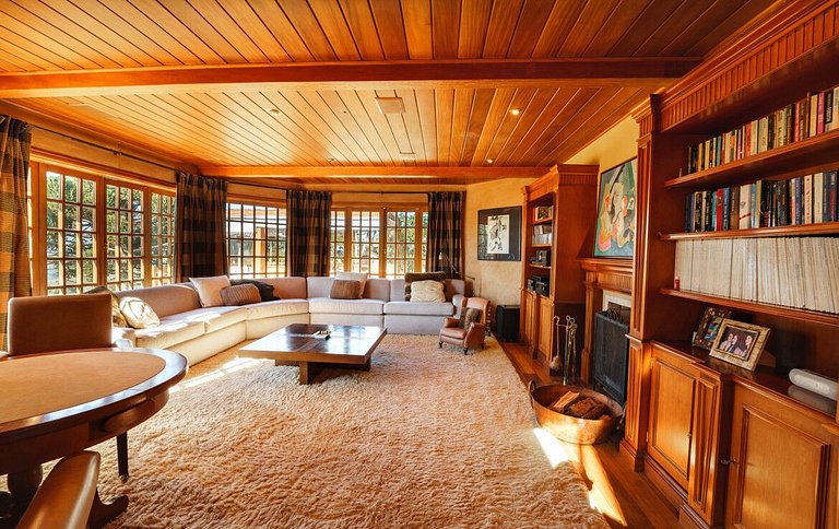 Casa maravilhosa em Campos do Jordão - ARSPcs248