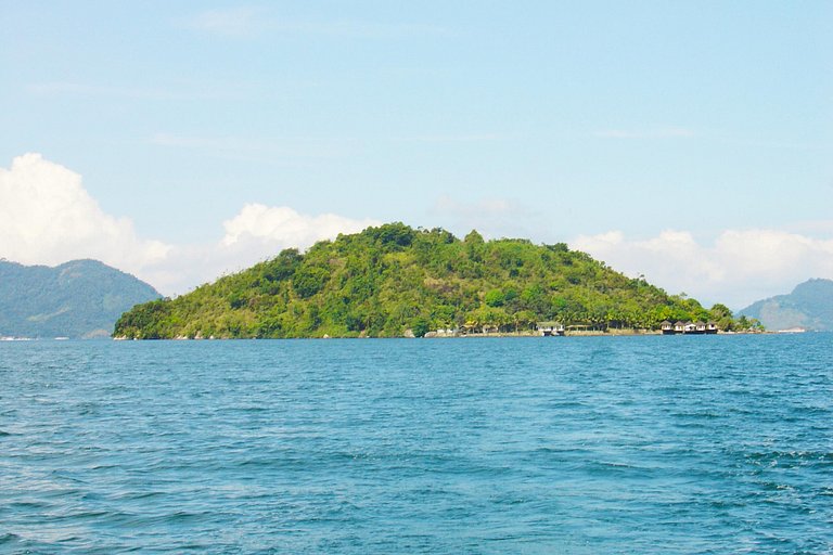 Casa pé na areia - Ilha em Angra dos Reis - RJcs57