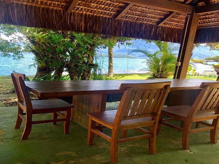 Casa pé na areia - Ilha em Angra dos Reis - RJcs57