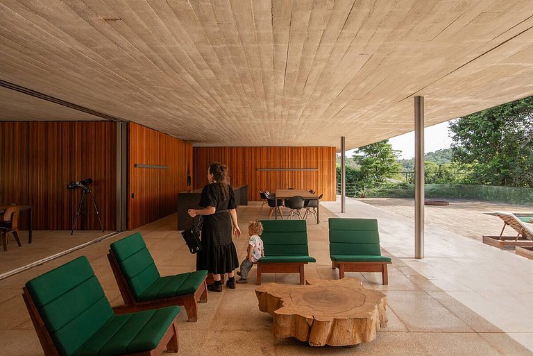 Arquitetura Marcio Kogan em Condomínio Fechado - Atibaia - S
