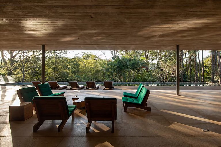 Arquitetura Marcio Kogan em Condomínio Fechado - Atibaia - S