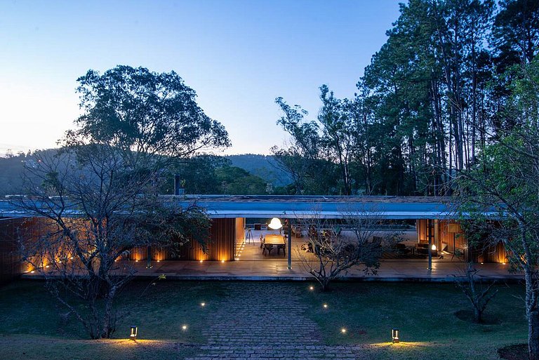 Arquitetura Marcio Kogan em Condomínio Fechado - Atibaia - S