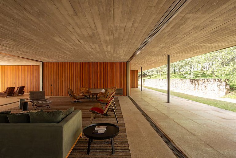 Arquitetura Marcio Kogan em Condomínio Fechado - Atibaia - S
