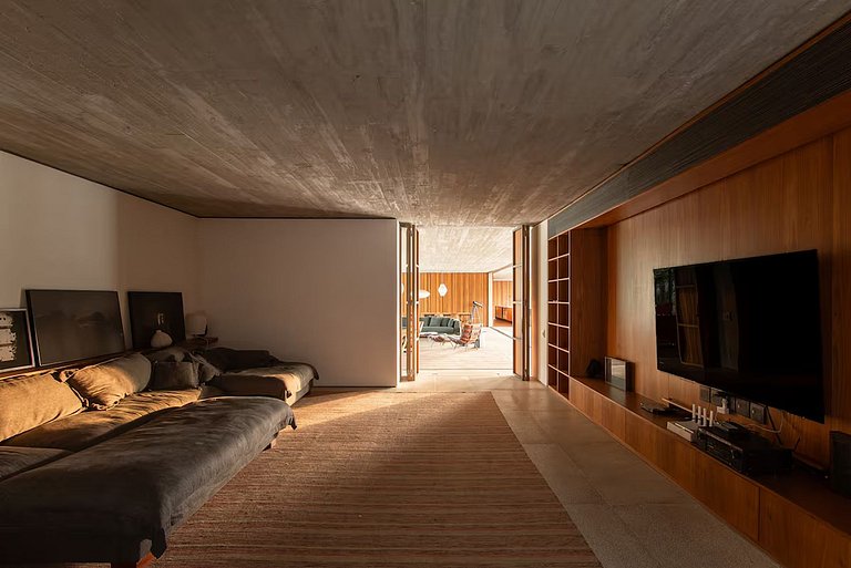 Arquitetura Marcio Kogan em Condomínio Fechado - Atibaia - S