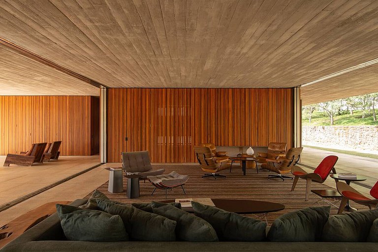 Arquitetura Marcio Kogan em Condomínio Fechado - Atibaia - S