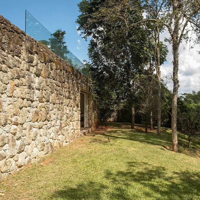 Arquitetura Marcio Kogan em Condomínio Fechado - Atibaia - S