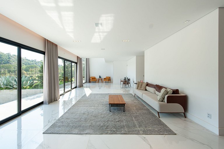 Casa em Guararema - SPcs472