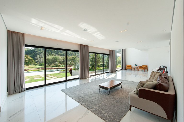 Casa em Guararema - SPcs472