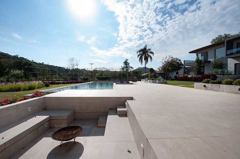 Casa em Guararema - SPcs472