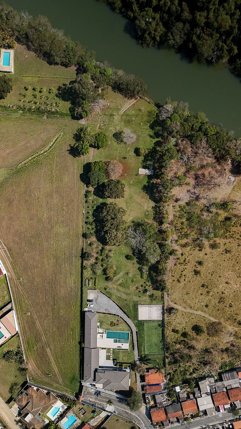 Casa em Guararema - SPcs472