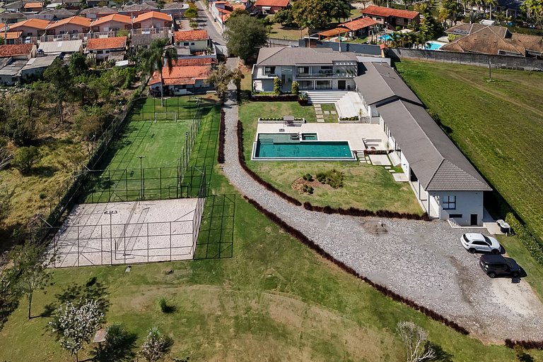 Casa em Guararema - SPcs472