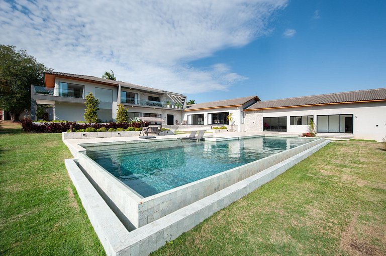 Casa em Guararema - SPcs472