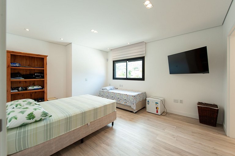 Casa em Guararema - SPcs472