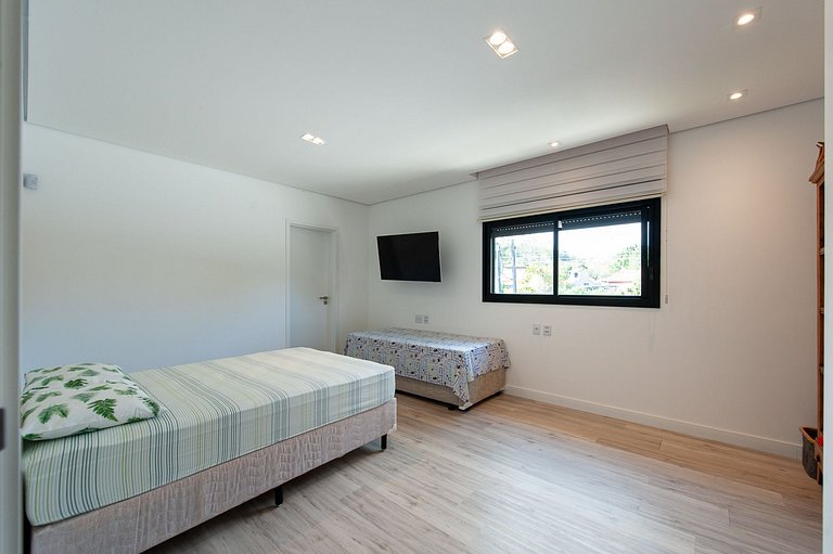 Casa em Guararema - SPcs472