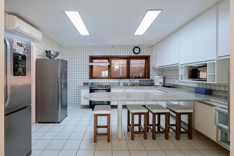 Casa pé na areia em Guaecá - SPcs476