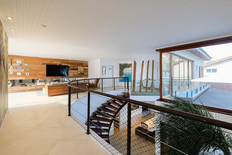 Casa pé na areia em Guaecá - SPcs476