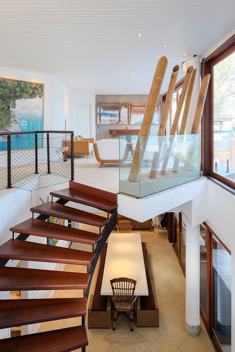 Casa pé na areia em Guaecá - SPcs476