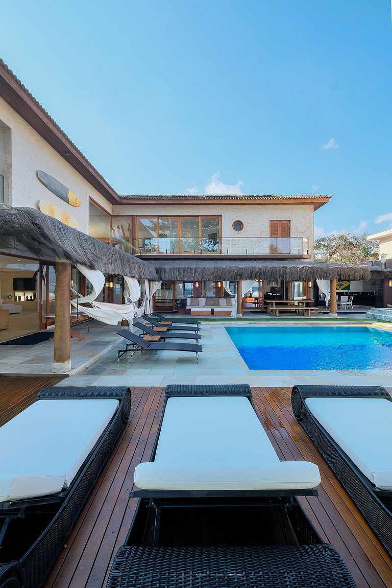 Casa pé na areia em Guaecá - SPcs476