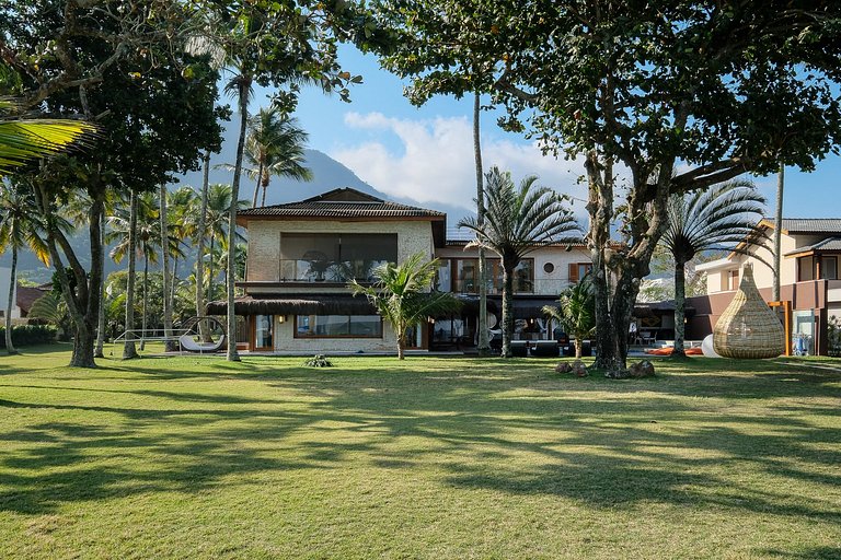 Casa pé na areia em Guaecá - SPcs476