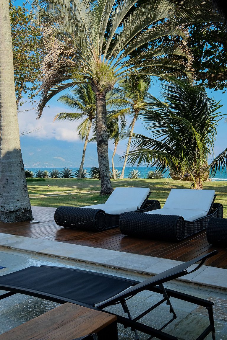 Casa pé na areia em Guaecá - SPcs476