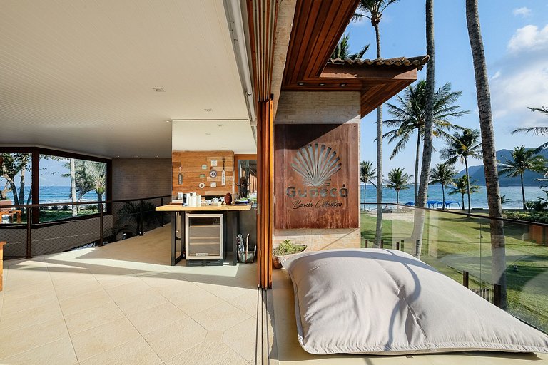 Casa pé na areia em Guaecá - SPcs476