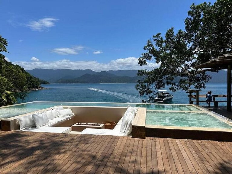 Vista Mar - Casa em Ubatuba - SPcs477